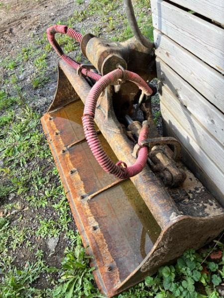 MORIN ORIENTABLE M3 - Ковш для экскаватора: фото 2 MORIN ORIENTABLE M3 - Ковш для экскаватора: фото 2