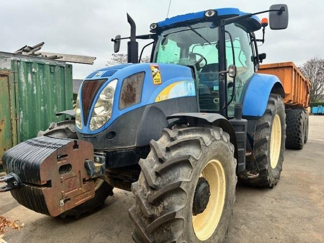 New Holland T 6080 - Трактор: фото 2 New Holland T 6080 - Трактор: фото 2