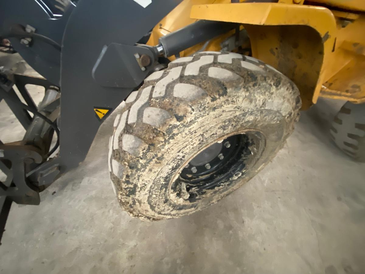 Компактный фронтальный погрузчик Volvo L 30 B ZX: фото 12 Компактный фронтальный погрузчик Volvo L 30 B ZX: фото 12