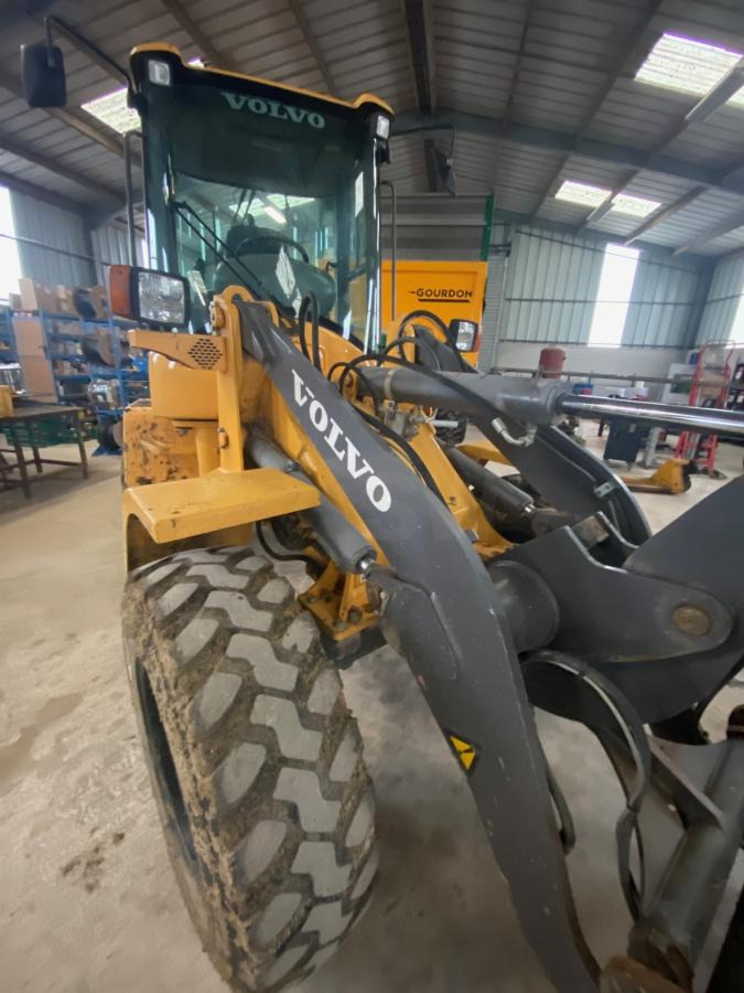 Компактный фронтальный погрузчик Volvo L 30 B ZX: фото 6 Компактный фронтальный погрузчик Volvo L 30 B ZX: фото 6