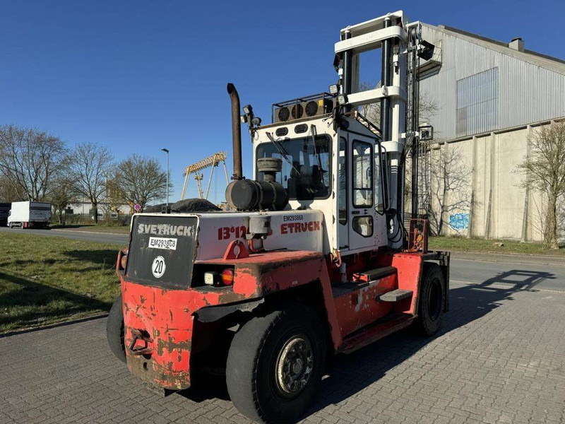 Svetruck 13.6-120-32 - Дизельный погрузчик: фото 5 Svetruck 13.6-120-32 - Дизельный погрузчик: фото 5