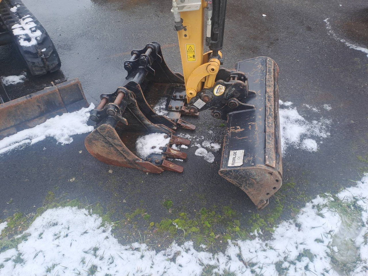 Гусеничный экскаватор CAT 301.8: фото 6 Гусеничный экскаватор CAT 301.8: фото 6