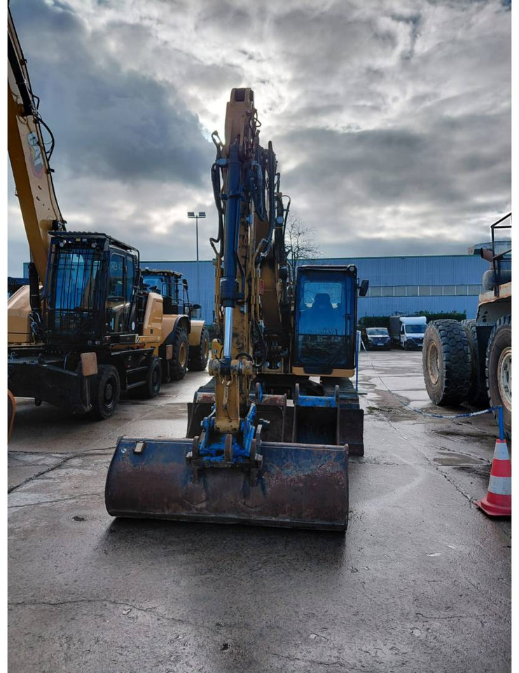 CAT 315 - Гусеничный экскаватор: фото 2 CAT 315 - Гусеничный экскаватор: фото 2