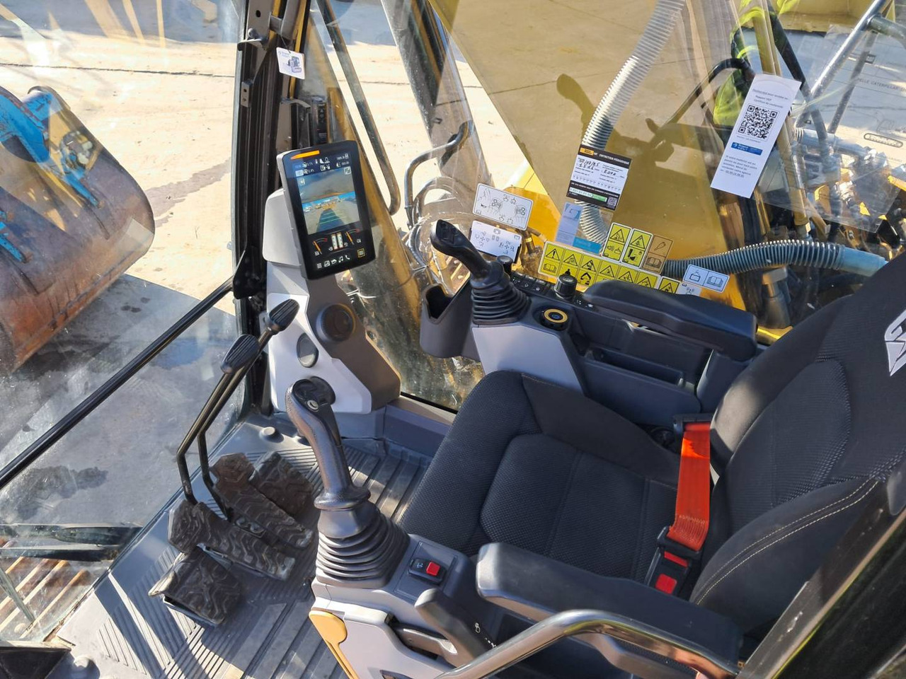 CAT 326 - Гусеничный экскаватор: фото 4 CAT 326 - Гусеничный экскаватор: фото 4