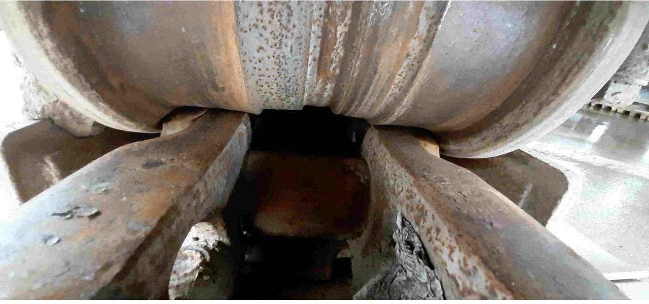 Гусеничный экскаватор CAT 352F: фото 26