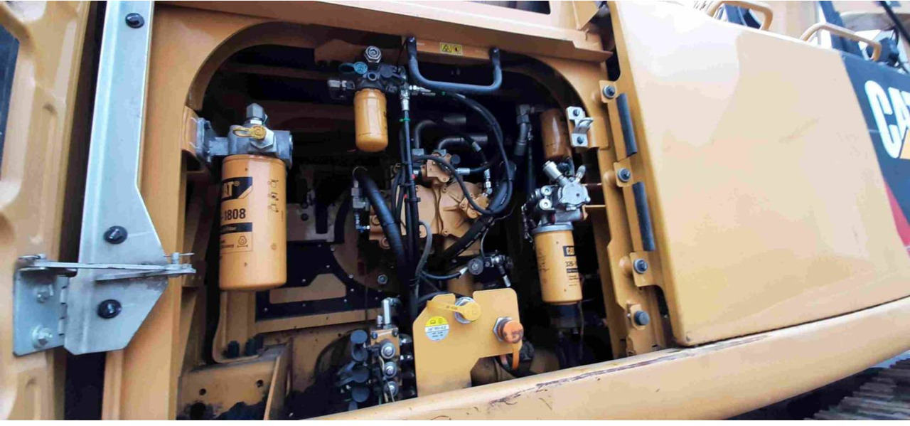 Гусеничный экскаватор CAT 352F: фото 22