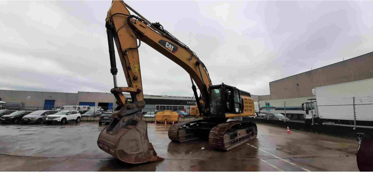 Гусеничный экскаватор CAT 352F: фото 16