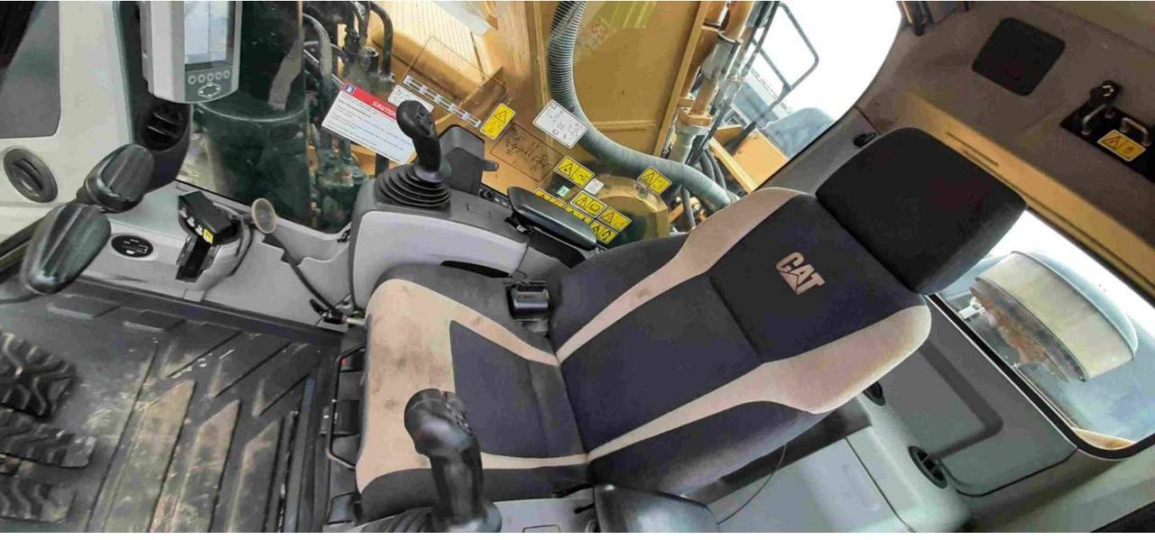 Гусеничный экскаватор CAT 352F: фото 20