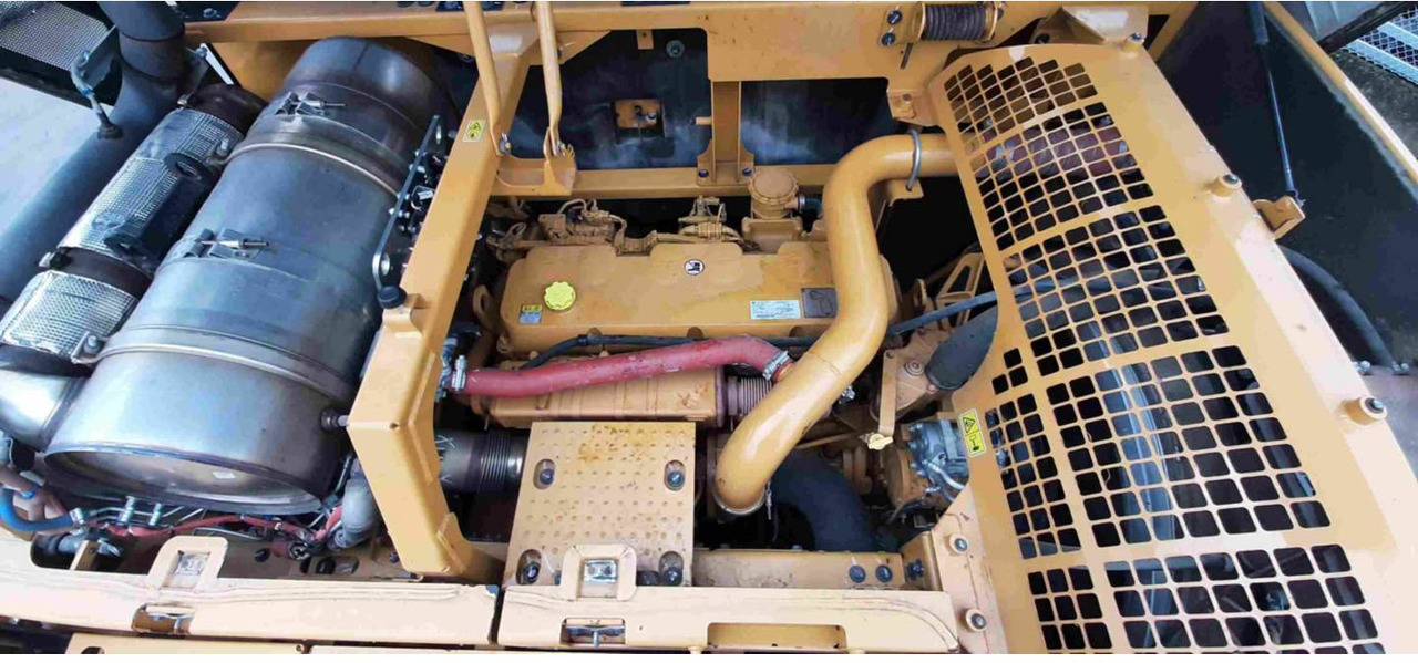 Гусеничный экскаватор CAT 352F: фото 23