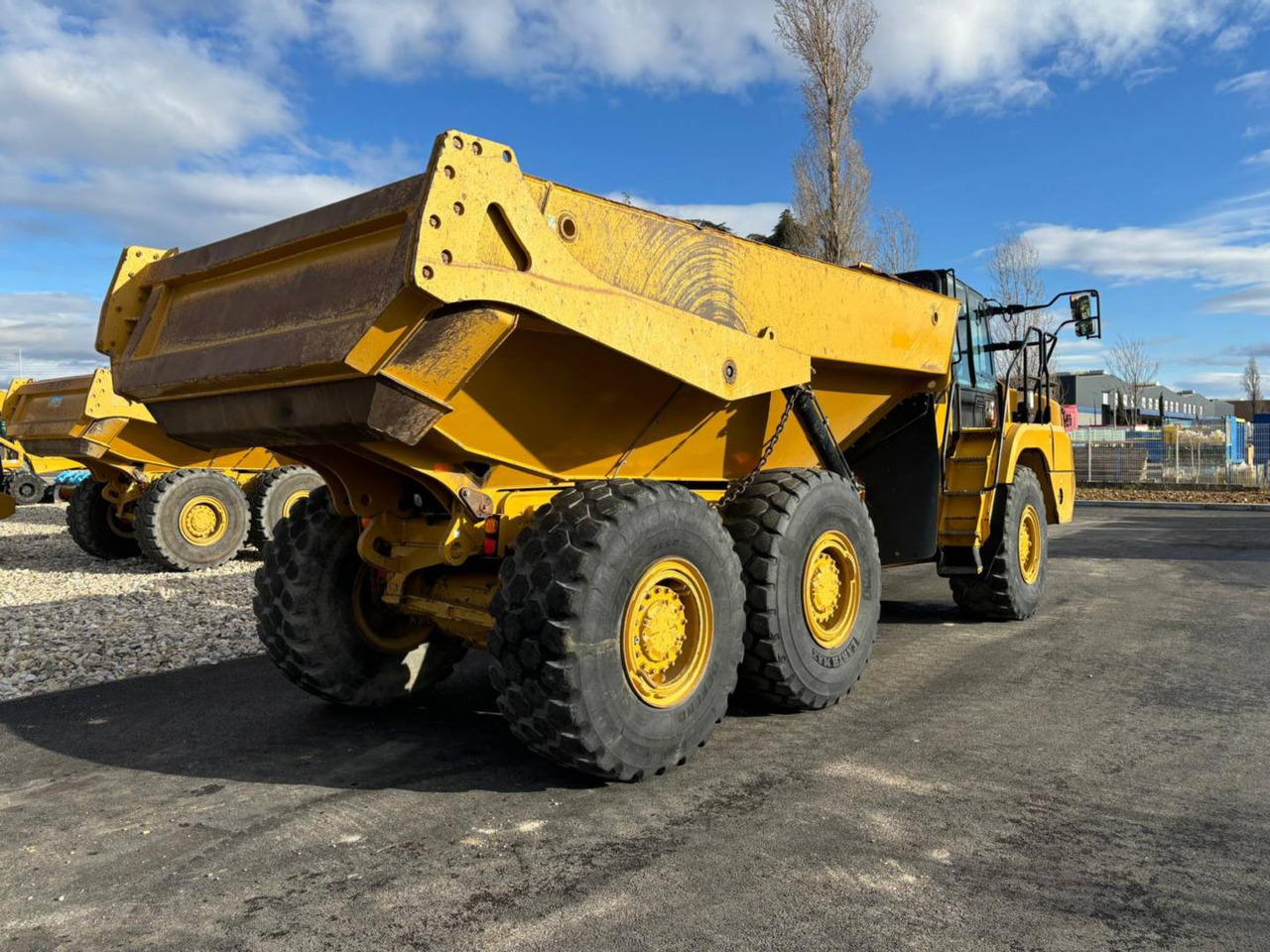 CAT 730 - Сочленённый самосвал: фото 3 CAT 730 - Сочленённый самосвал: фото 3
