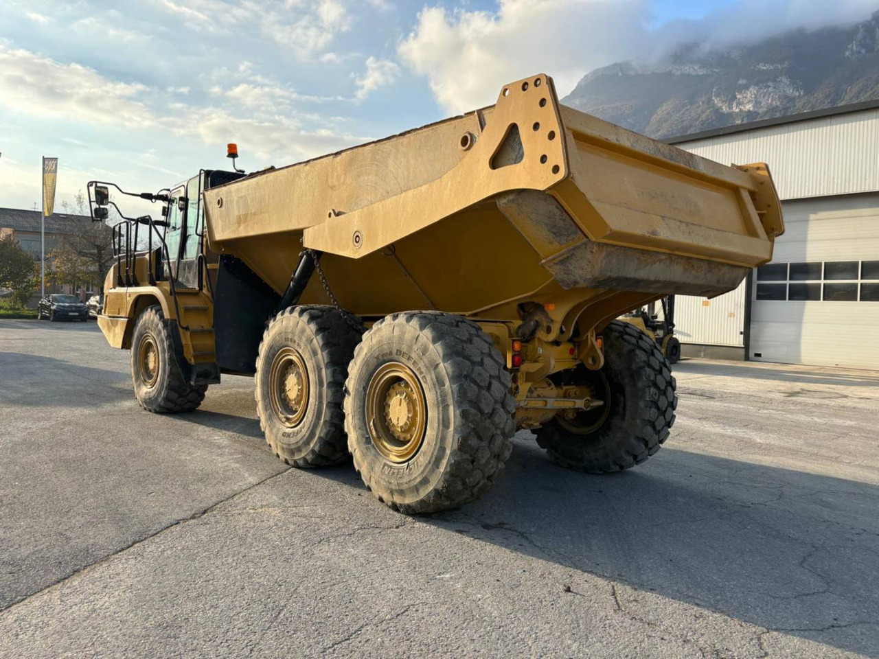 CAT 730 - Сочленённый самосвал: фото 5 CAT 730 - Сочленённый самосвал: фото 5