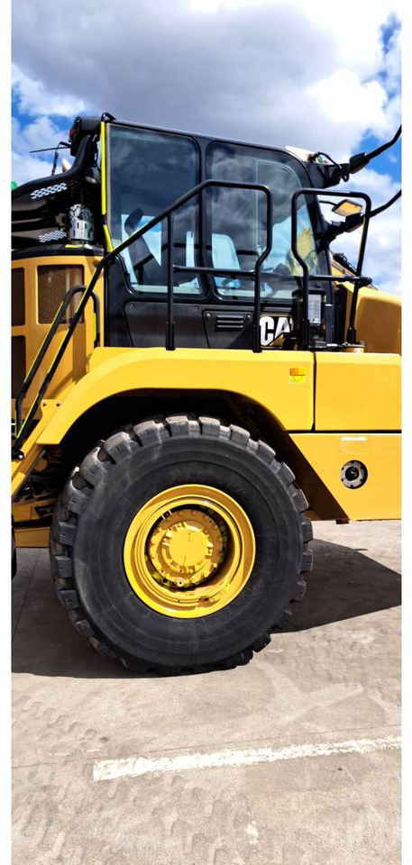 Сочленённый самосвал CAT 730: фото 7 Сочленённый самосвал CAT 730: фото 7