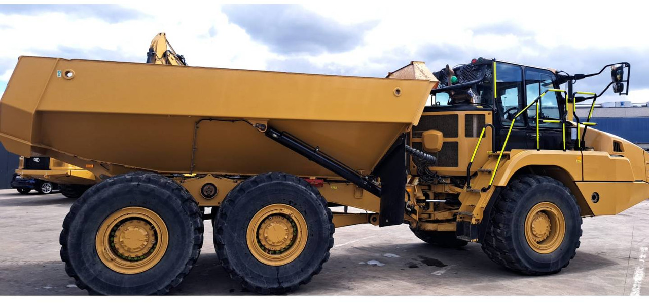 CAT 730 - Сочленённый самосвал: фото 1 CAT 730 - Сочленённый самосвал: фото 1