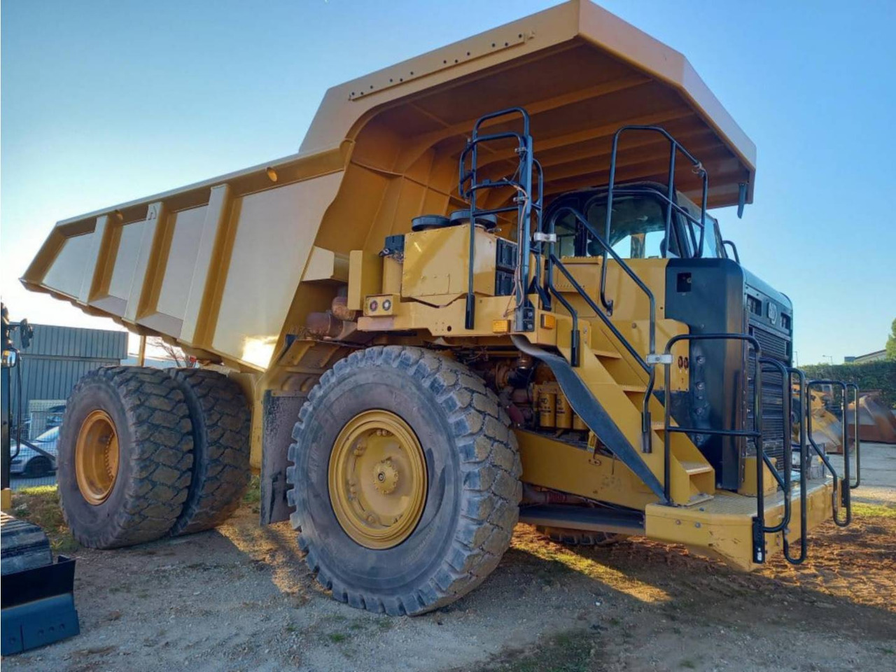 CAT 775G - Карьерный самосвал: фото 4 CAT 775G - Карьерный самосвал: фото 4