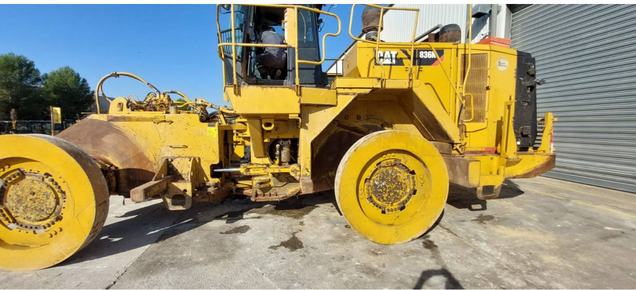 CAT 836K - Бульдозер: фото 3 CAT 836K - Бульдозер: фото 3