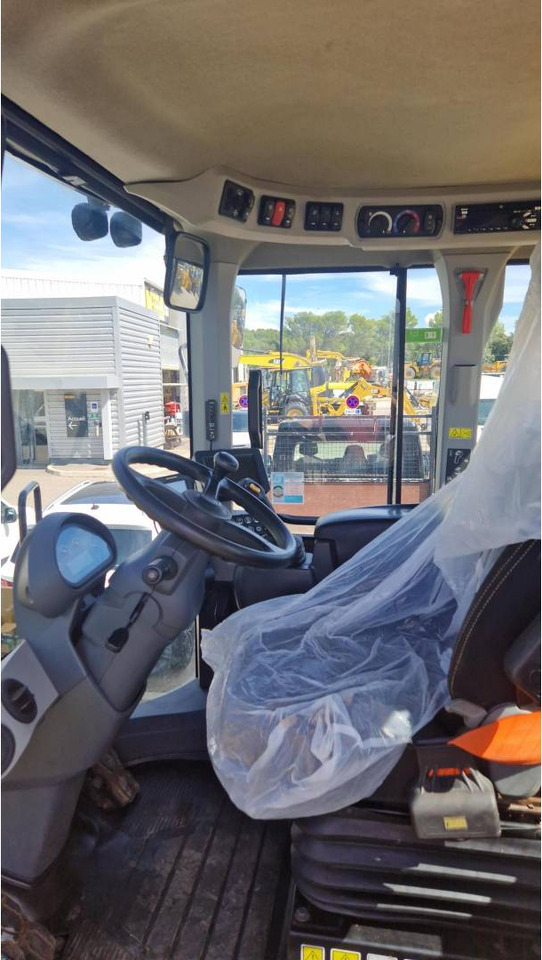 CAT 938M - Колёсный погрузчик: фото 3 CAT 938M - Колёсный погрузчик: фото 3