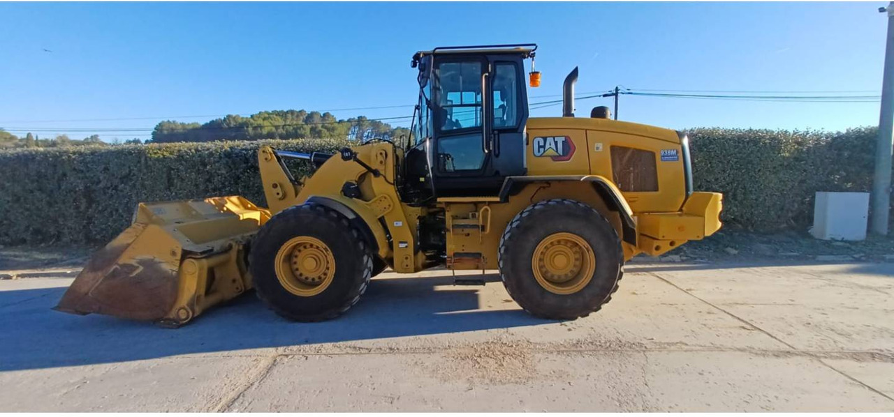 CAT 938M - Колёсный погрузчик: фото 1 CAT 938M - Колёсный погрузчик: фото 1