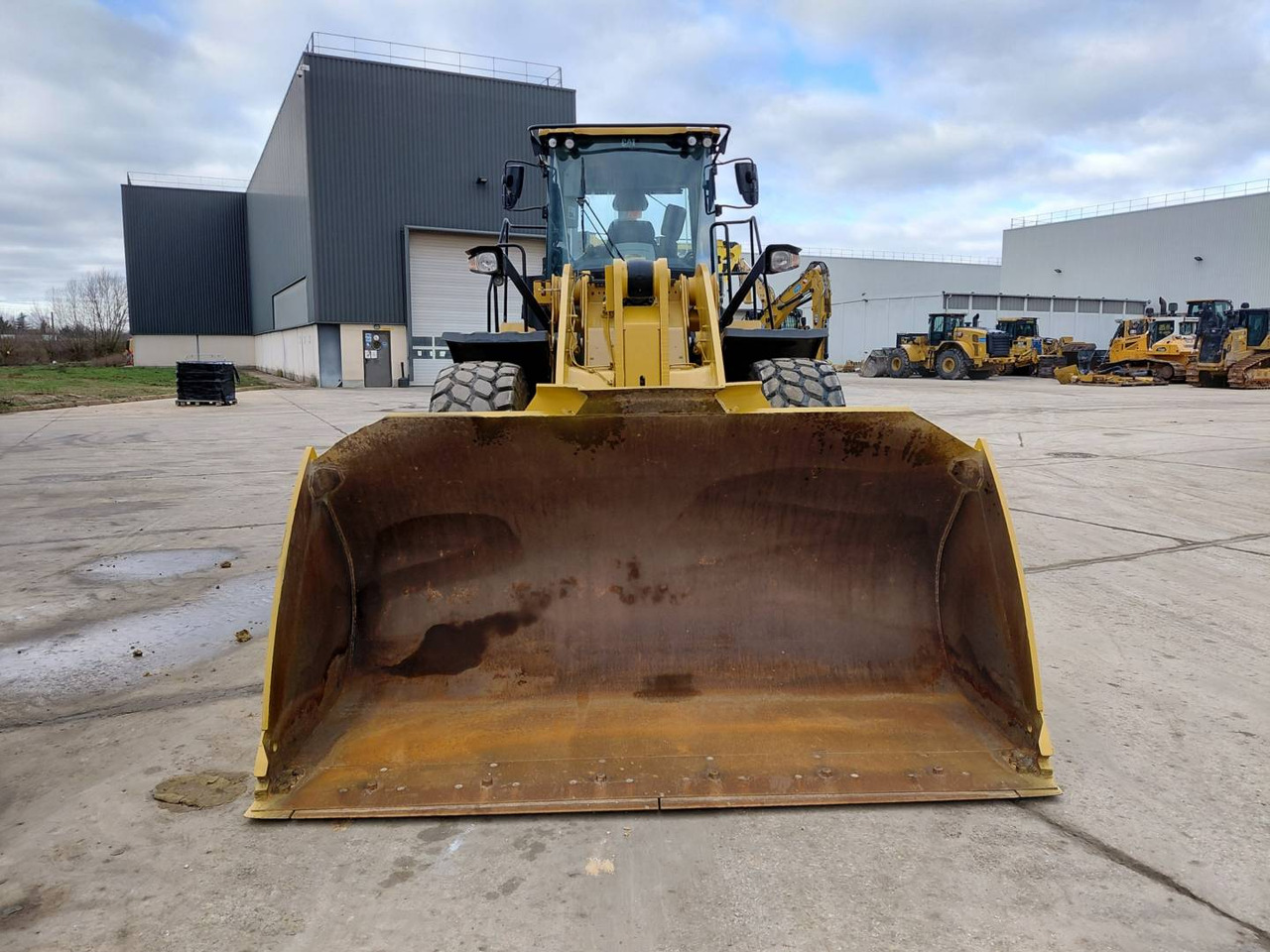 CAT 950M - Колёсный погрузчик: фото 4 CAT 950M - Колёсный погрузчик: фото 4