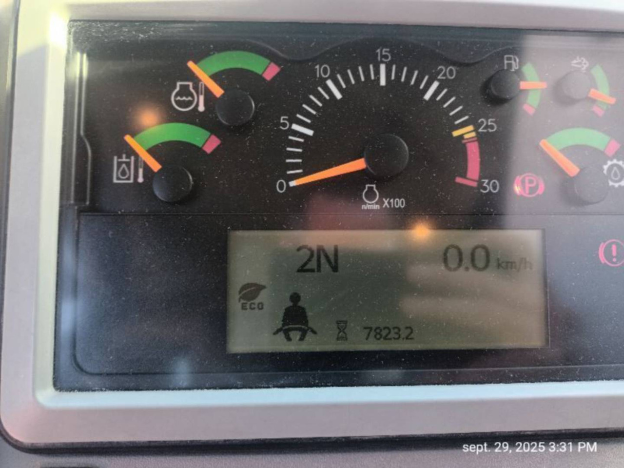 CAT 966M - Колёсный погрузчик: фото 5 CAT 966M - Колёсный погрузчик: фото 5