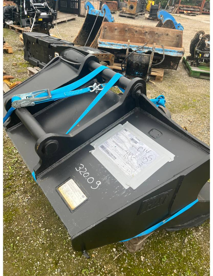 CAT BUCKET/1800MM/S70/GODET - Ковш для экскаватора: фото 2 CAT BUCKET/1800MM/S70/GODET - Ковш для экскаватора: фото 2