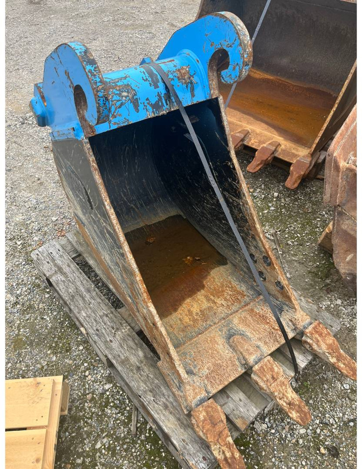 CAT CW20S/GD/600MM/310L - Ковш для экскаватора: фото 1 CAT CW20S/GD/600MM/310L - Ковш для экскаватора: фото 1