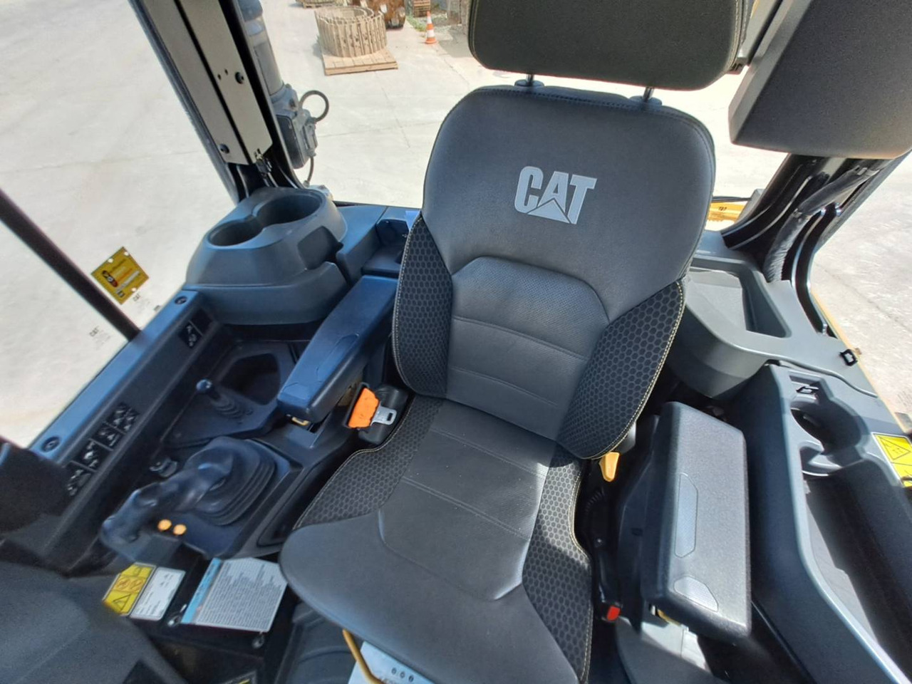 Бульдозер CAT D5: фото 15