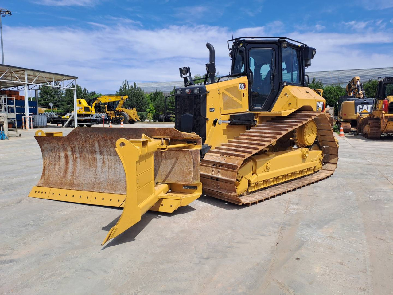 CAT D5 - Бульдозер: фото 4 CAT D5 - Бульдозер: фото 4