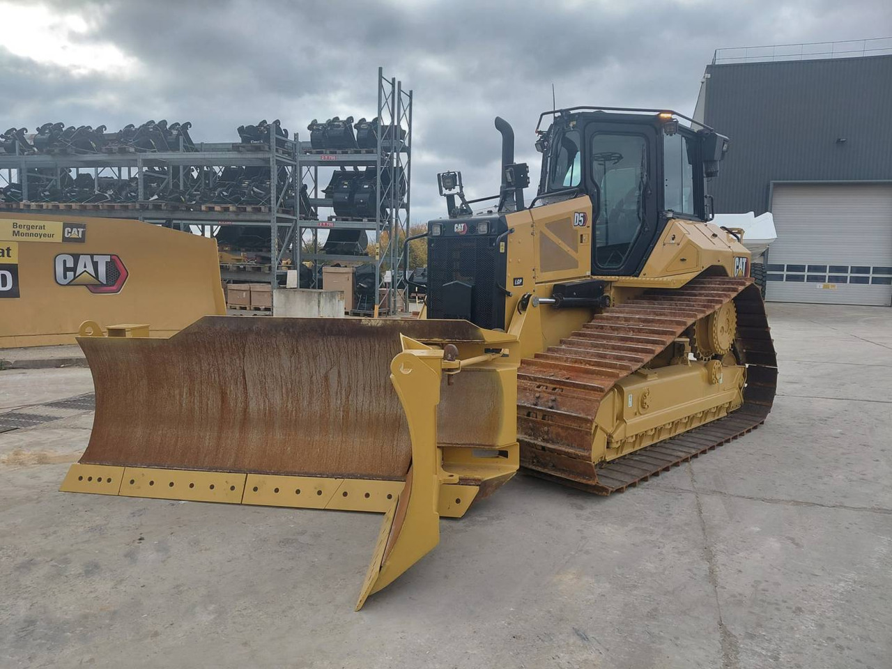 CAT D5 - Бульдозер: фото 2 CAT D5 - Бульдозер: фото 2