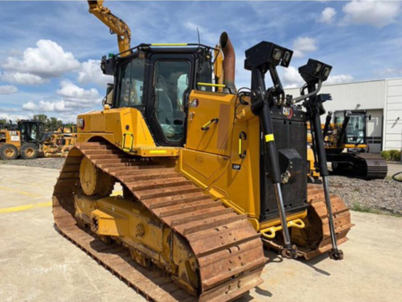 CAT D6 - Бульдозер: фото 2 CAT D6 - Бульдозер: фото 2