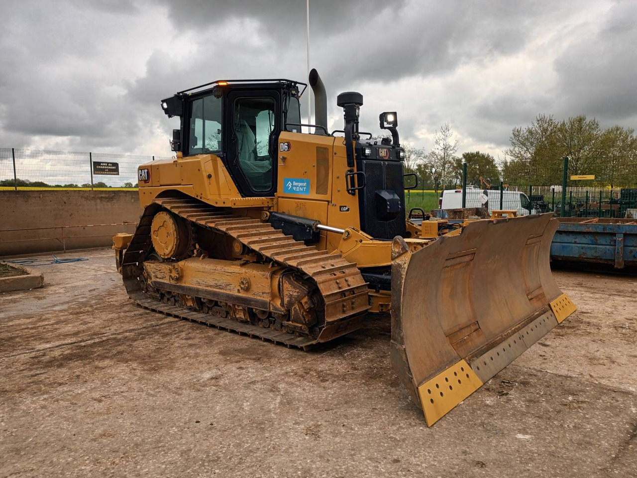 CAT D6 VPAT - Бульдозер: фото 2 CAT D6 VPAT - Бульдозер: фото 2