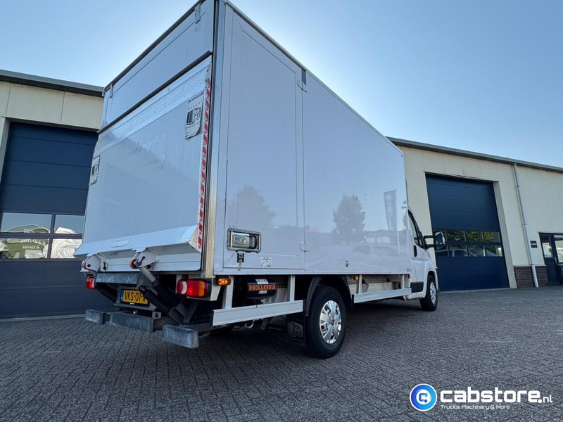 Fiat Ducato 2.3 Multijet 160 Pk Euro 6 - Bouwjaar 2021 - Handgeschakeld 6 speed - Airco - 3 zitplaatsen - Laadklep - Грузовик с закрытым кузовом: фото 4 Fiat Ducato 2.3 Multijet 160 Pk Euro 6 - Bouwjaar 2021 - Handgeschakeld 6 speed - Airco - 3 zitplaatsen - Laadklep - Грузовик с закрытым кузовом: фото 4