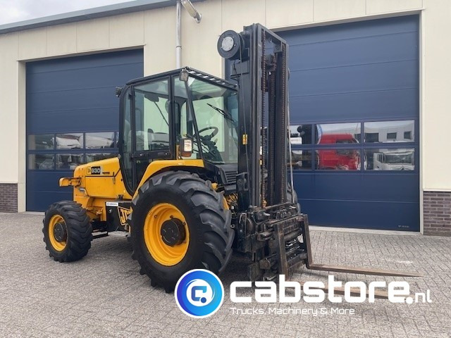 JCB 930 Off-Road forklift - Ruwterrein heftruck -Bouwjaar 2008 - 4x4 - Side shift - Vorkverstelling - 550 cm hefhoogte - Внедорожный погрузчик: фото 2 JCB 930 Off-Road forklift - Ruwterrein heftruck -Bouwjaar 2008 - 4x4 - Side shift - Vorkverstelling - 550 cm hefhoogte - Внедорожный погрузчик: фото 2