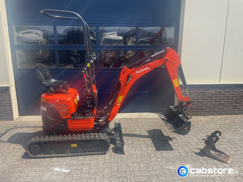 Kubota U10-3 Mini graafmachine - 900 kg - Verbreedbaar - Bouwjaar 2020 - Uren 1193 !! - 2 graafbakken - Zeer mooie machine - Мини-экскаватор: фото 4 Kubota U10-3 Mini graafmachine - 900 kg - Verbreedbaar - Bouwjaar 2020 - Uren 1193 !! - 2 graafbakken - Zeer mooie machine - Мини-экскаватор: фото 4