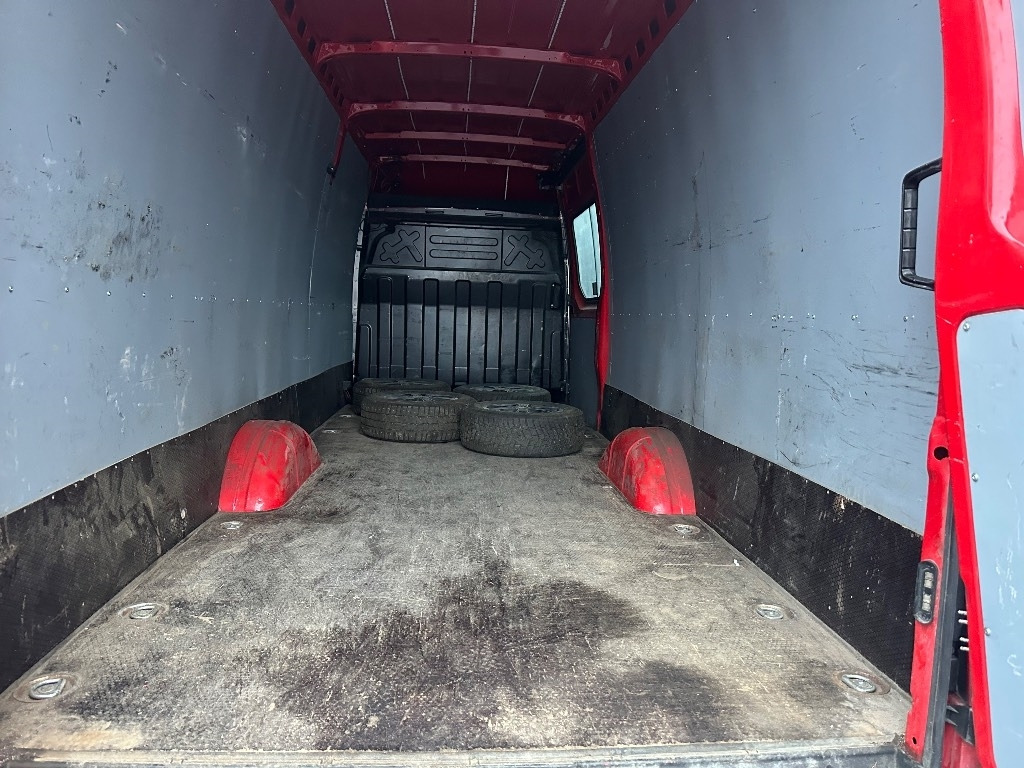 Iveco Daily 35S18A8 16m3 - Цельнометаллический фургон: фото 5 Iveco Daily 35S18A8 16m3 - Цельнометаллический фургон: фото 5