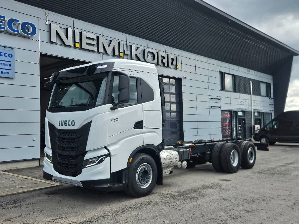Iveco X-Way AS260X530 heti toimitukseen - Грузовик-шасси: фото 1 Iveco X-Way AS260X530 heti toimitukseen - Грузовик-шасси: фото 1