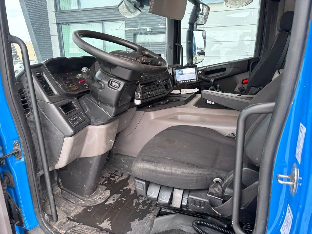 Scania P 360 - Крюковой мультилифт: фото 5 Scania P 360 - Крюковой мультилифт: фото 5