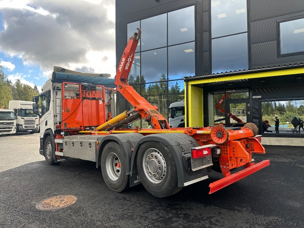 Scania P 370 6x2*4 - Крюковой мультилифт: фото 4 Scania P 370 6x2*4 - Крюковой мультилифт: фото 4