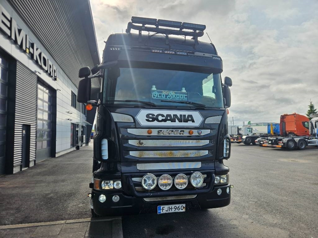 Scania R560 8x4 6.4m hyvalift - Крюковой мультилифт: фото 2 Scania R560 8x4 6.4m hyvalift - Крюковой мультилифт: фото 2