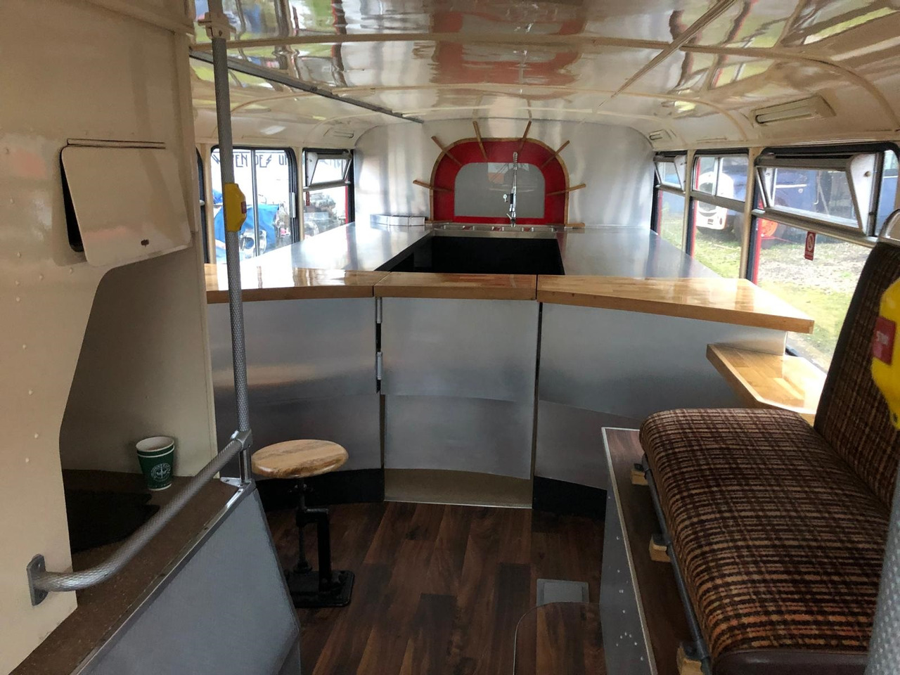 Bristol MOBILE BAR CAFE or RESTAURANT - Двухэтажный автобус: фото 5 Bristol MOBILE BAR CAFE or RESTAURANT - Двухэтажный автобус: фото 5