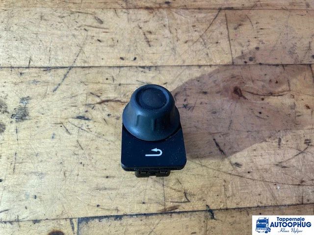 DAF Menu switch – DAF 1931725 - Электрическая система для Грузовиков: фото 1 DAF Menu switch – DAF 1931725 - Электрическая система для Грузовиков: фото 1