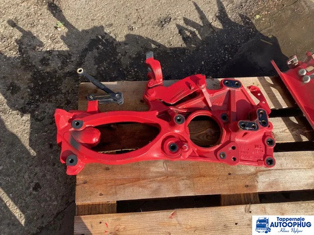 DAF chassis bracket – DAF 2302247 - Рама/ Шасси для Грузовиков: фото 1 DAF chassis bracket – DAF 2302247 - Рама/ Шасси для Грузовиков: фото 1