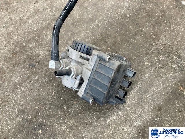 DAF front axle modulator – DAF 2047120 - Электрическая система для Грузовиков: фото 3 DAF front axle modulator – DAF 2047120 - Электрическая система для Грузовиков: фото 3