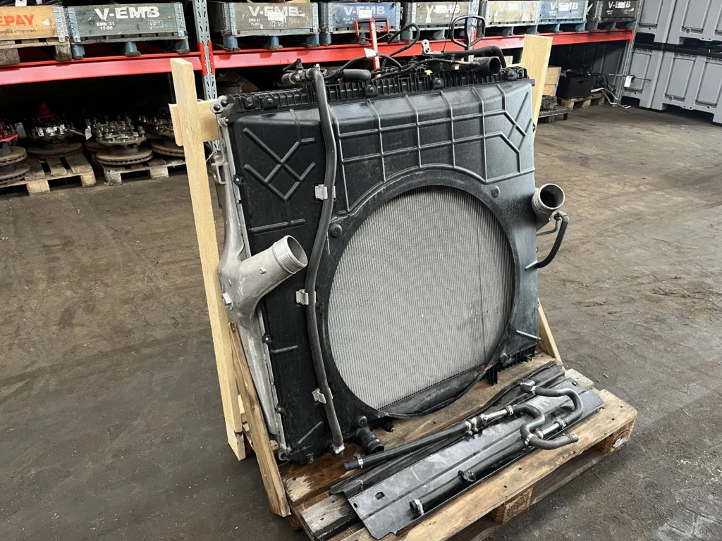 MAN Radiator – MAN 81.06101-6819 - Двигатель и запчасти для Грузовиков: фото 1 MAN Radiator – MAN 81.06101-6819 - Двигатель и запчасти для Грузовиков: фото 1