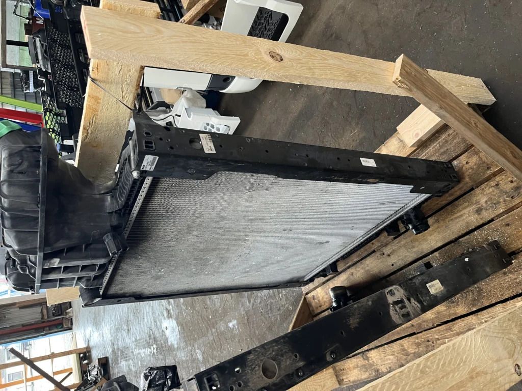 MAN Radiator – MAN 81061016809 - Радиатор для Грузовиков: фото 3 MAN Radiator – MAN 81061016809 - Радиатор для Грузовиков: фото 3