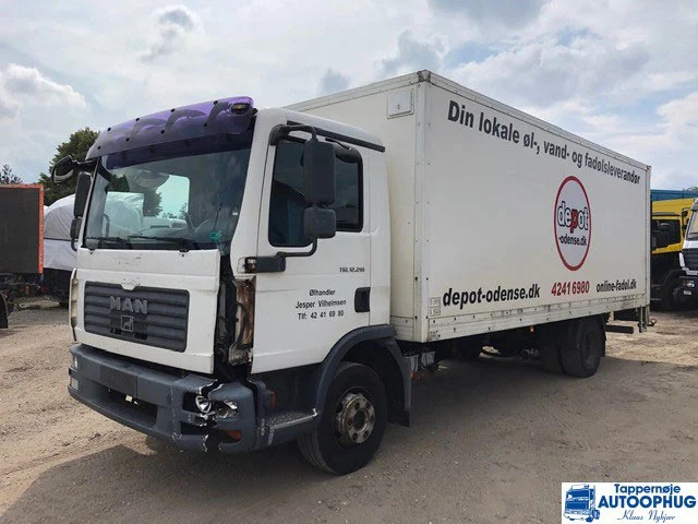 MAN TGL 12.210 - Грузовик с закрытым кузовом: фото 1 MAN TGL 12.210 - Грузовик с закрытым кузовом: фото 1