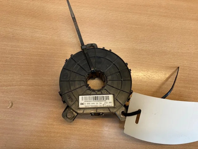 Mercedes A0004462634 – Mercedes sensor steering clock - Электрическая система для Грузовиков: фото 1 Mercedes A0004462634 – Mercedes sensor steering clock - Электрическая система для Грузовиков: фото 1