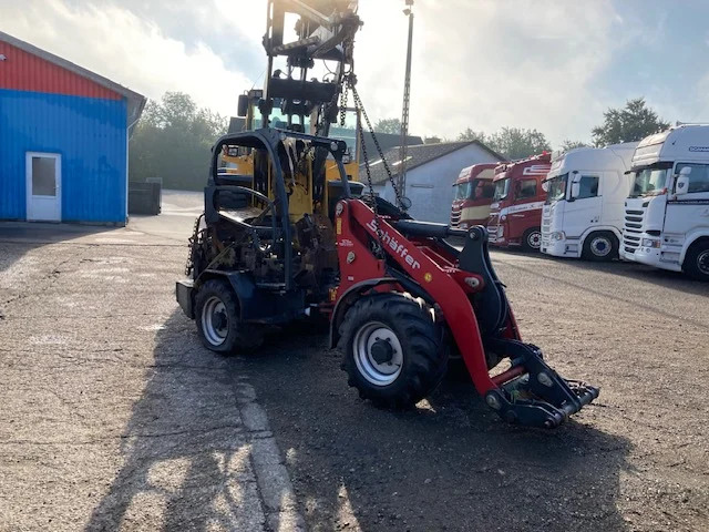 SCHÄFFER 4670Z - Компактный фронтальный погрузчик: фото 3 SCHÄFFER 4670Z - Компактный фронтальный погрузчик: фото 3