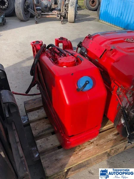 Scania Adblue tank / Reductant tank P/N: 2244863 - Бак для AdBlue для Грузовиков: фото 1 Scania Adblue tank / Reductant tank P/N: 2244863 - Бак для AdBlue для Грузовиков: фото 1