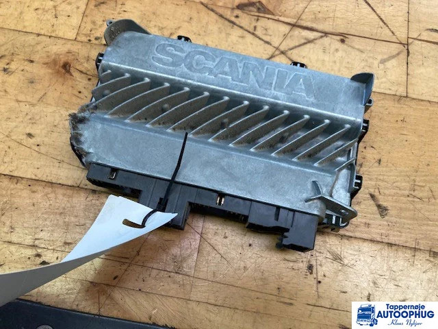 Scania ECU VIS – Scania 3088350 - Блок управления для Грузовиков: фото 2 Scania ECU VIS – Scania 3088350 - Блок управления для Грузовиков: фото 2