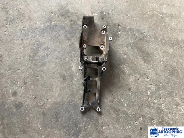 Scania Førerhus tårnbeslag Scania 2958526 - Кабина и интерьер для Грузовиков: фото 3 Scania Førerhus tårnbeslag Scania 2958526 - Кабина и интерьер для Грузовиков: фото 3